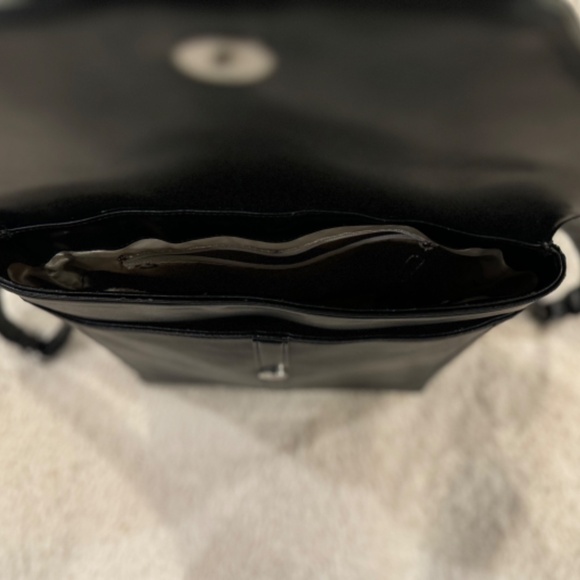 Small Black Leather Backpack - Picture 4 of 9